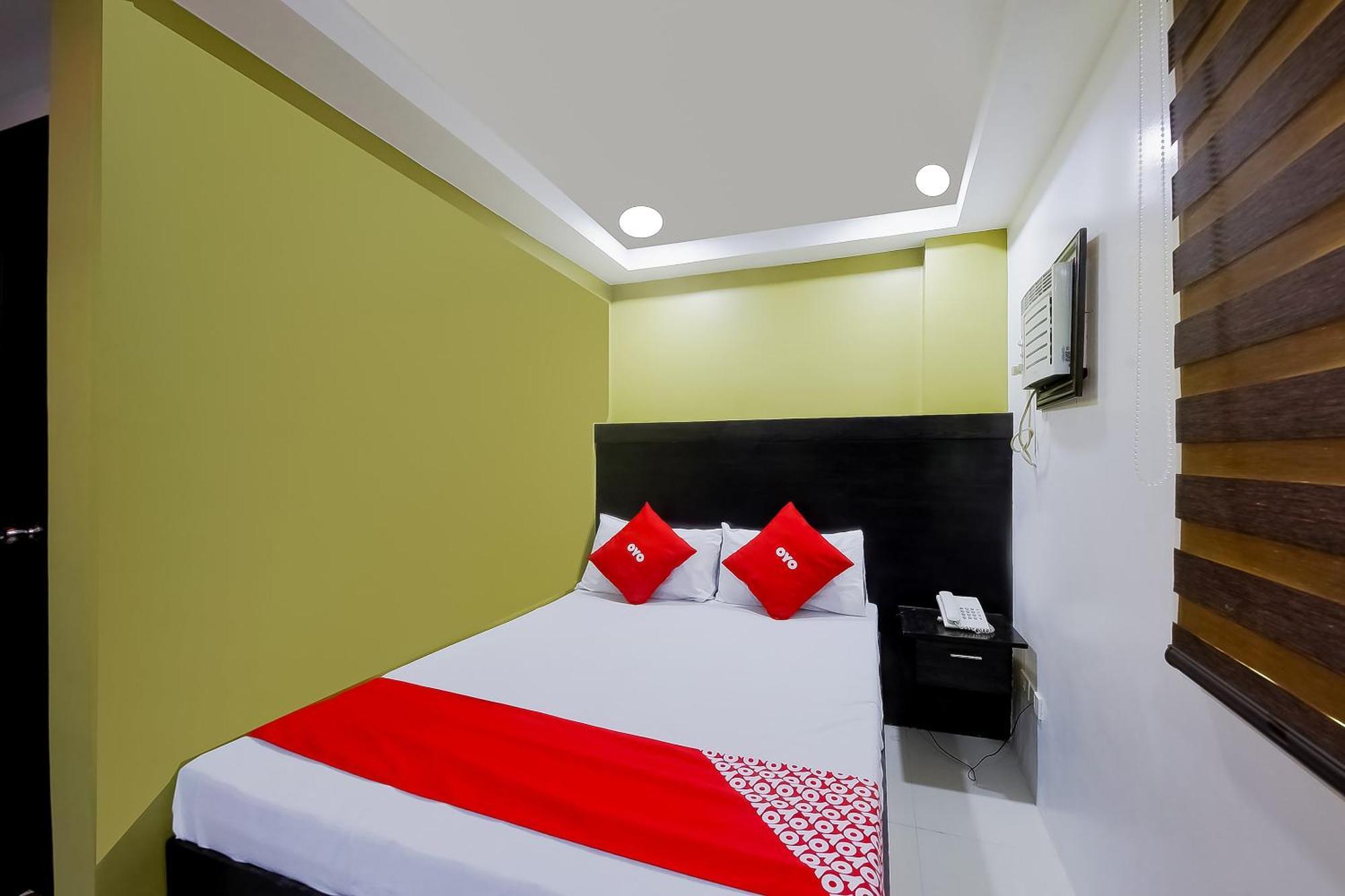 Reddoorz At Jqv Camarin 3* Manila